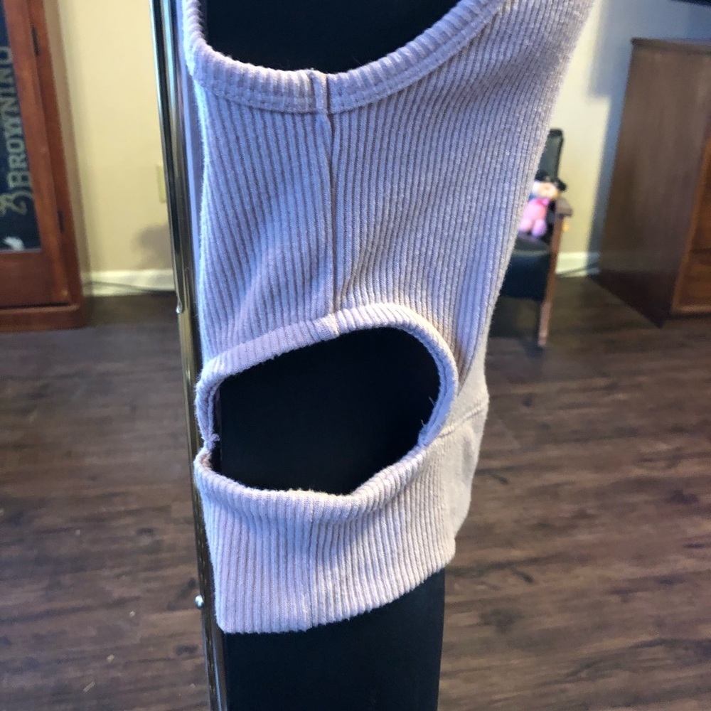 EXPRESS Cropped Tank - Picture 3 of 7